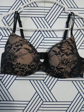 Victoria’s Secret “Angels Secret Embrace” Demi Bra – 34C – Coquette Goth Dream